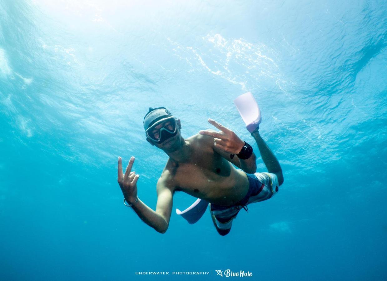 藍洞潛水blue Hole Dive Center Bed and Breakfast Heng-ch'un Exteriör bild